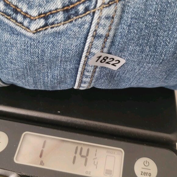 Torrid Denim Women's Trucker Denim Jean Jacket First at Fit Stretch Plus Size 3 - Picture 13 of 13